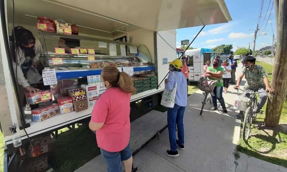 El Mercado de la Economía Popular llega al barrio Peruzzotti