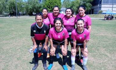 Copa de la Liga Municipal de Fútbol Femenino 7: dos equipos con puntaje ideal