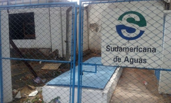 Sudamericana dijo que la falta de agua se debe a las pocas lluvias y a los cortes de luz