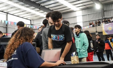 El Municipio lanzó el programa "Escuelas Conectadas"