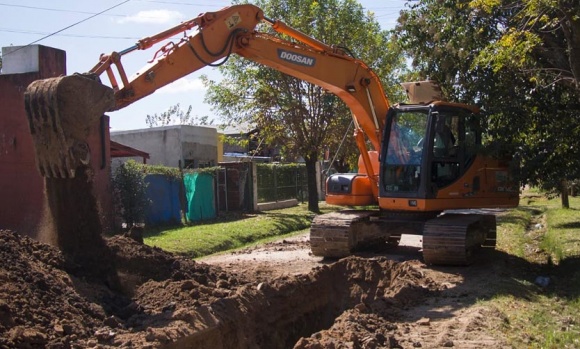 Avanzan obras cloacales que beneficiarán a más de 6.000 vecinos