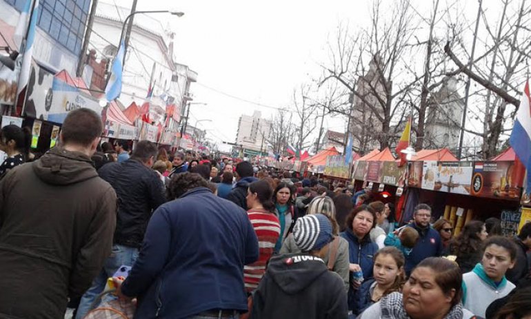 La feria gastronómica “Sabores del Mundo” llega a la plaza de Pilar