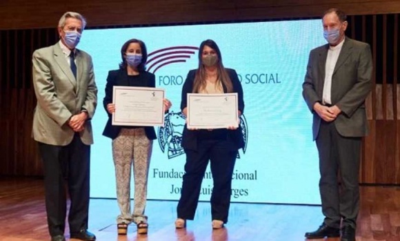 La Escuela de Enfermería de la Universidad Austral recibió el Premio al Emprendedor Solidario