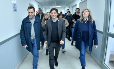 Kicillof entregó viviendas, inauguró un centro de salud y volvió a cuestionar a Milei