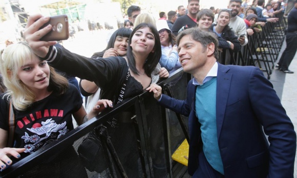 Kicillof anunció la extensión del boleto estudiantil para universidades del interior