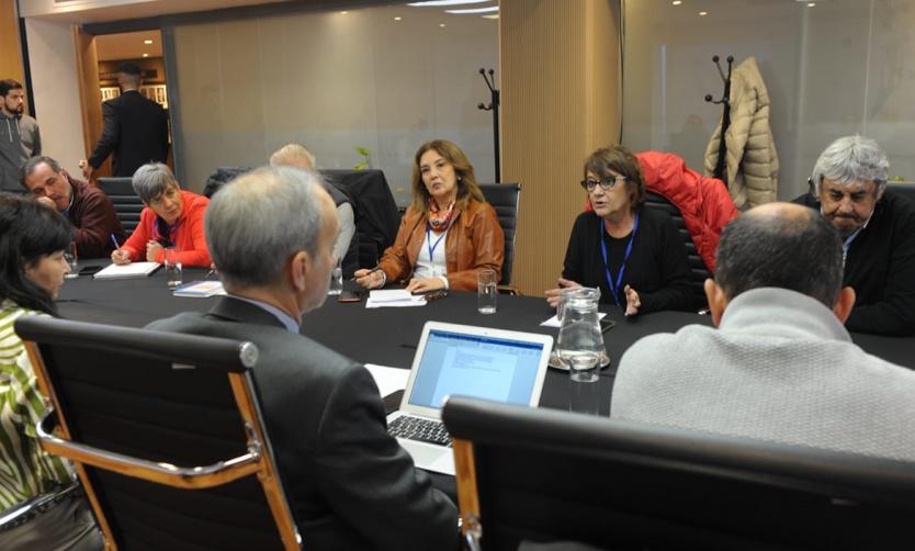 Paritaria nacional docente: sin acuerdo, reclamo de fondos y malestar por Ganancias