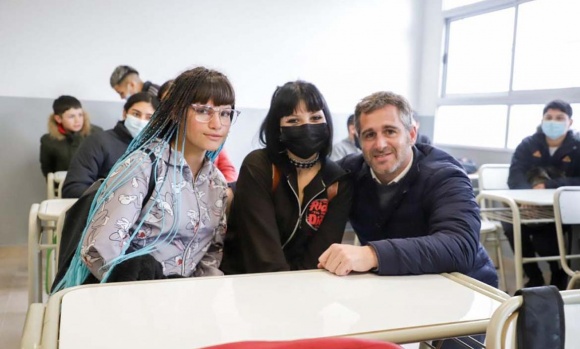 Achával inauguró nuevas aulas en Derqui: "Estamos poniendo en valor el derecho a la educación"