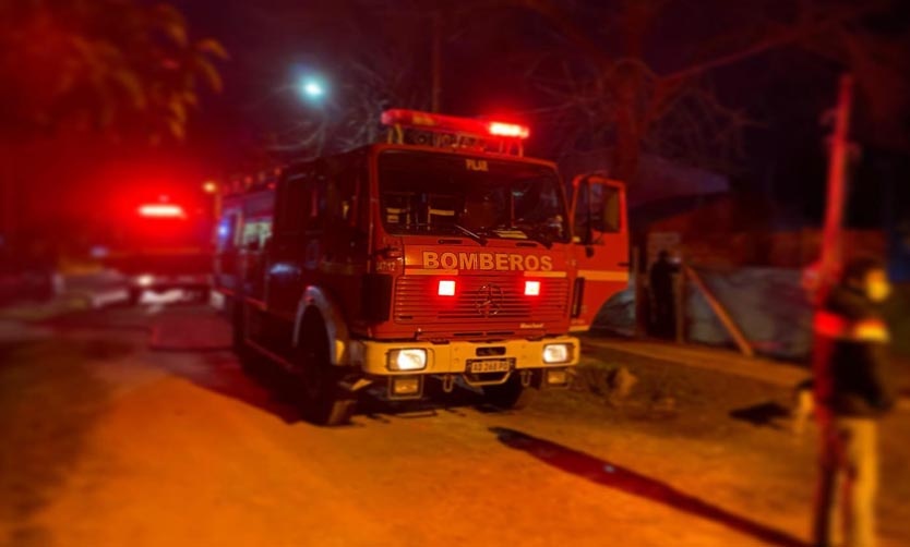 Una mujer y su pequeña hija murieron en el incendio de una vivienda