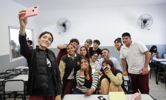 El intendente Achával inauguró nuevas aulas en una Escuela Secundaria