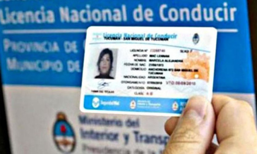 Proponen que las licencias de conducir se renueven el día de cumpleaños