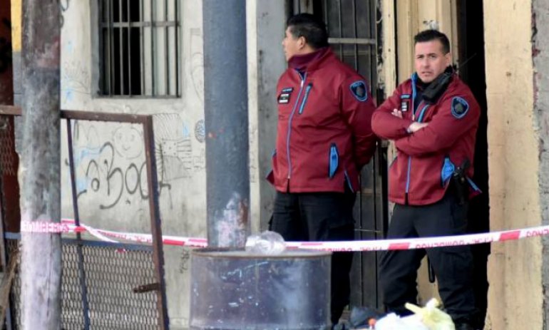 Joven familia derquina murió en un incendio intencional en La Boca