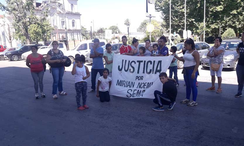 Piden justicia por una mujer que murió en el Sanguinetti por presunta mala praxis