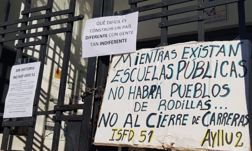 Sigue el conflicto en el Instituto Docente: Alumnos piden poder rendir exámenes