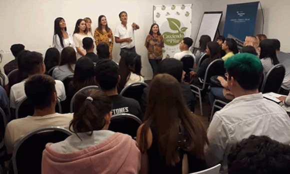 La Fundación Creciendo brindó un Taller de Orientación Vocacional para alumnos secundarios