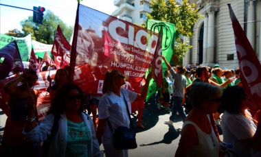 Médicos bonaerenses irán a la Justicia contra la restitución de Ganancias