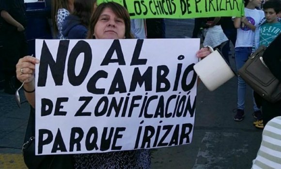 Vecinos denuncian un “insoportable olor a productos químicos” en cercanías al Parque Industrial