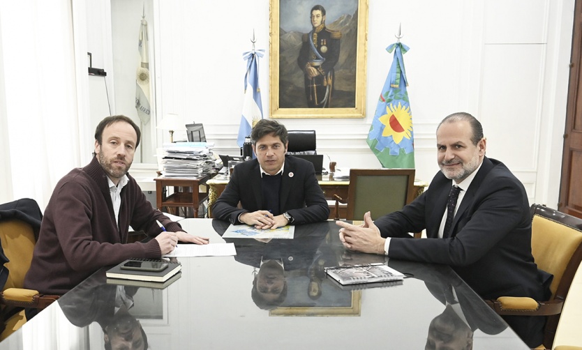 Kicillof recibió al intendente de Bahía Blanca en medio de la polémica por la planta de GNL