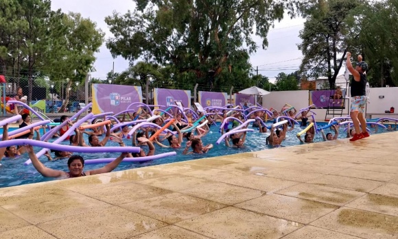 Comenzó el dictado de clases de natación en las piletas municipales