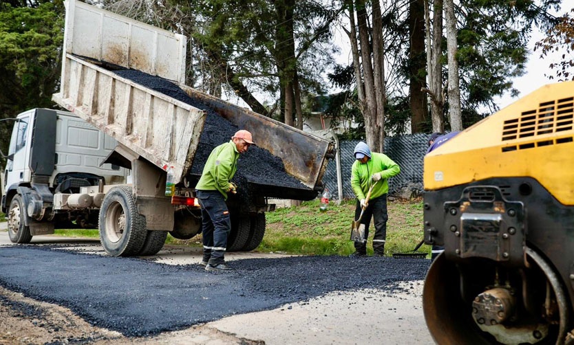 El Municipio continúa con las obras de mantenimiento de la red vial