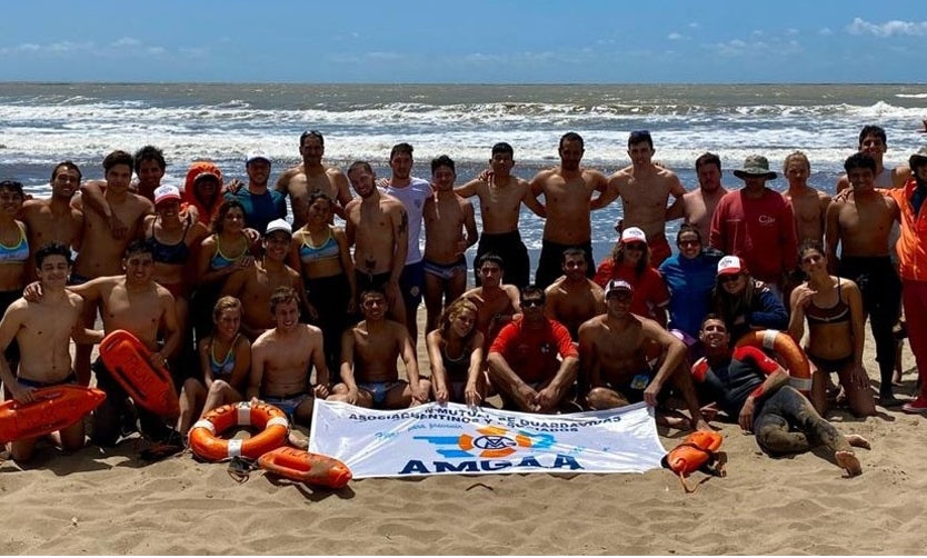 Los futuros guardavidas tuvieron una nueva salida al mar