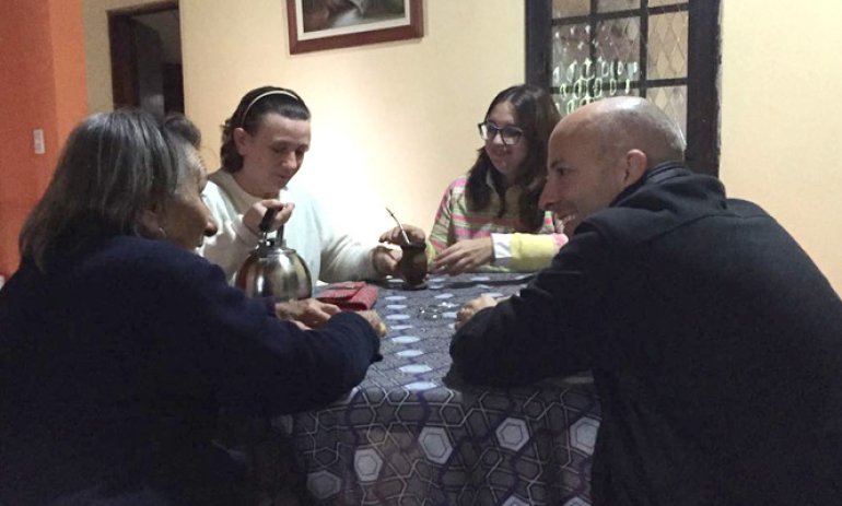 Ducoté arrancó la campaña: “Estamos todos en la calle, escuchando al vecino”